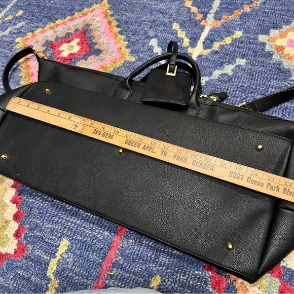 Limited Edition ORIBE Duffle Unisex Bag. Vegan Leather Black With Gold Hardware - Picture 12 of 15